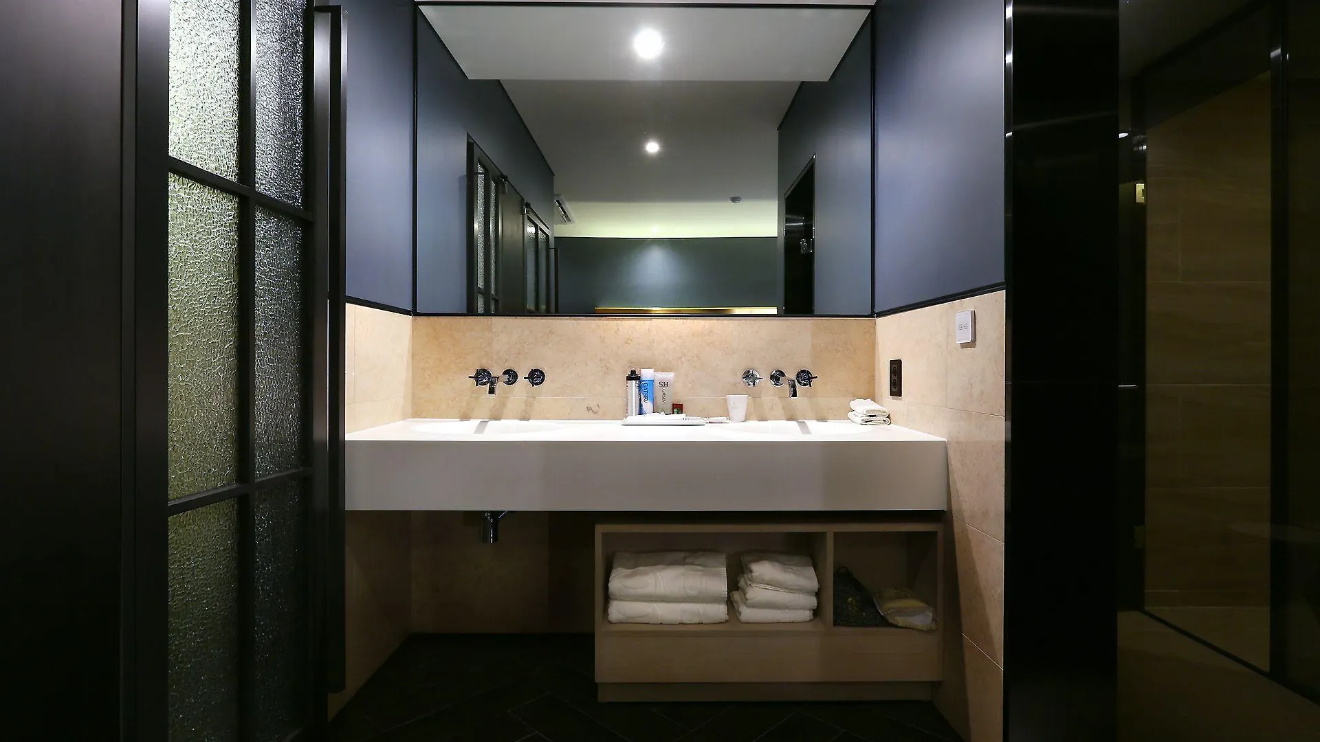 *** Motel Circle Hotel Incheon South Korea