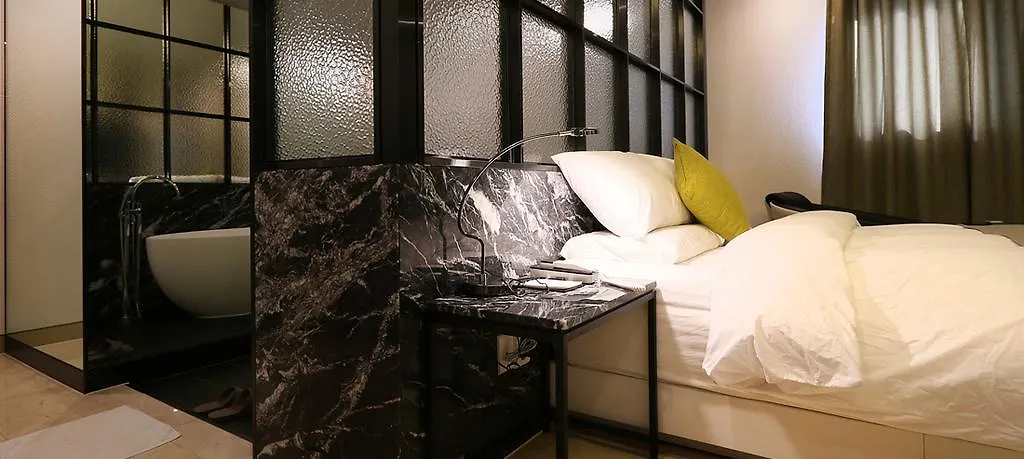 Circle Hotel 인천 3*,