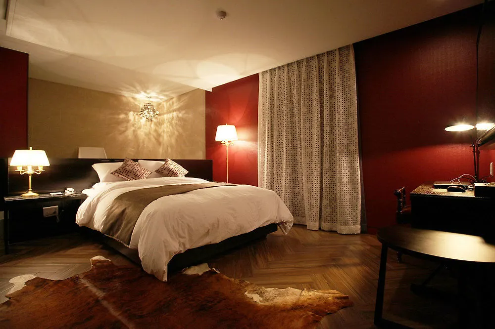 Circle Hotel Incheon 2*,  South Korea
