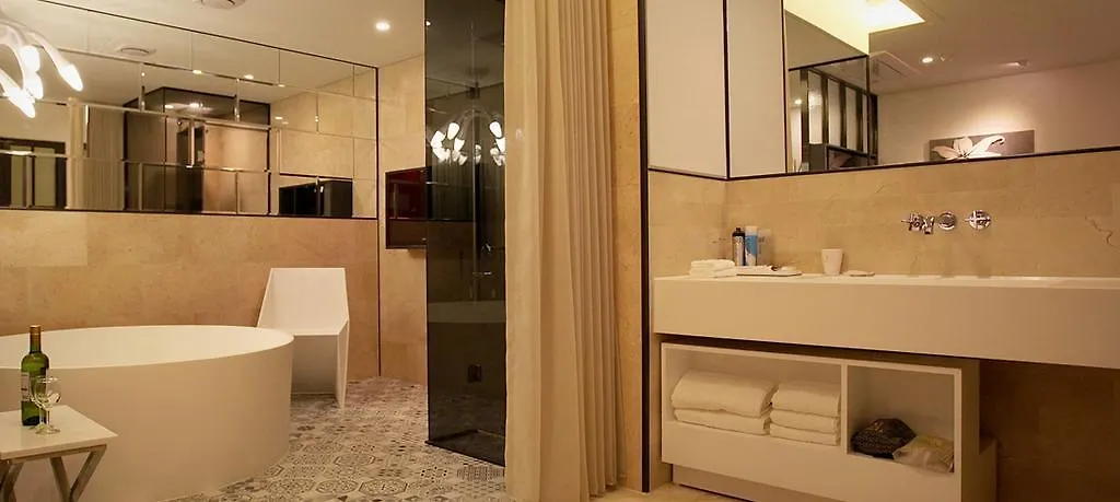 Circle Hotel Инчон 2*,